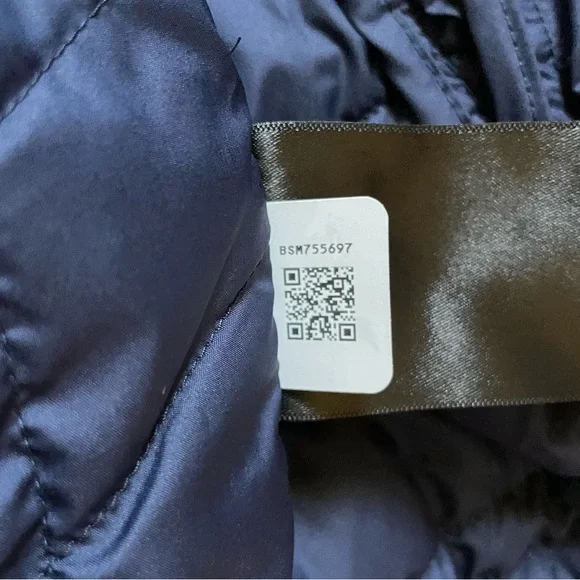 The North Face Men’s ThermoBall Eco Navy Jacket - Picture 8 of 9